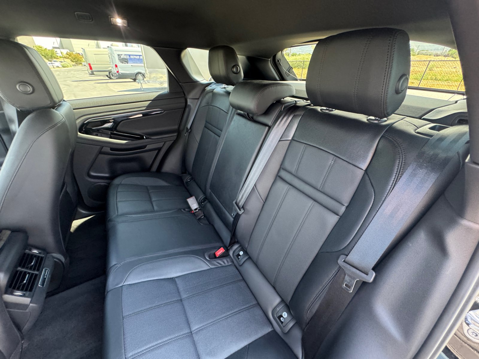 Used 2021 Land Rover Range Rover Evoque R-Dynamic S AWD/4WD image 14
