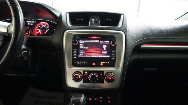Used 2015 GMC Acadia SLE image 14