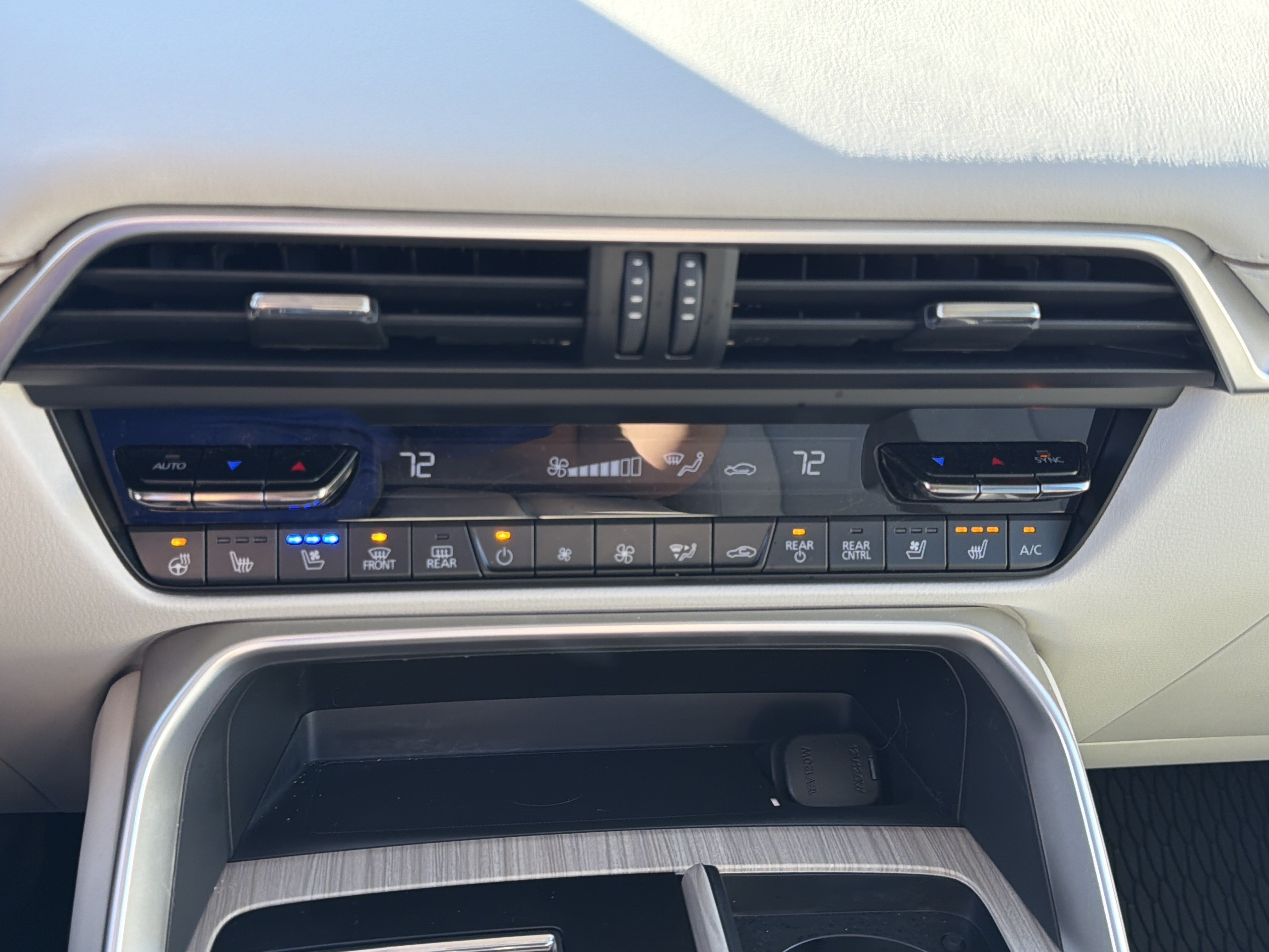 Certified 2026 MAZDA CX-90 Plug-In Hybrid w/ Premium Plus AWD/4WD image 29