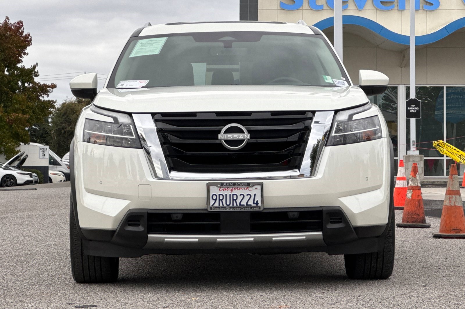 Used 2024 Nissan Pathfinder SL w/ SL Premium Package image 6