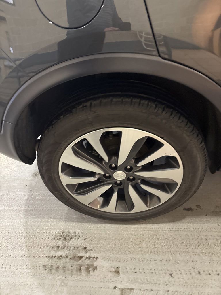 Used 2017 Buick Encore Preferred image 9