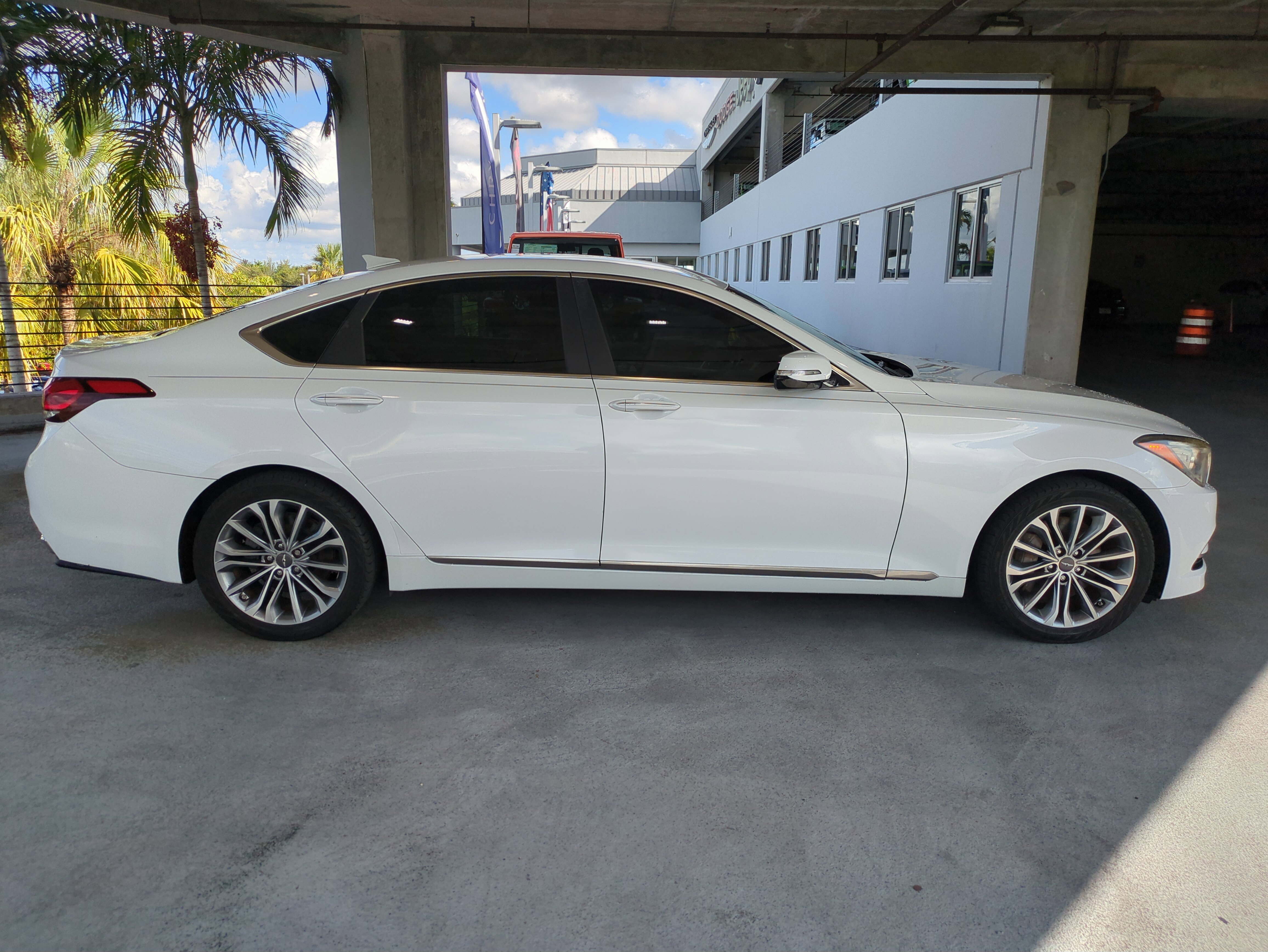 Used 2017 Genesis G80 3.8 image 4