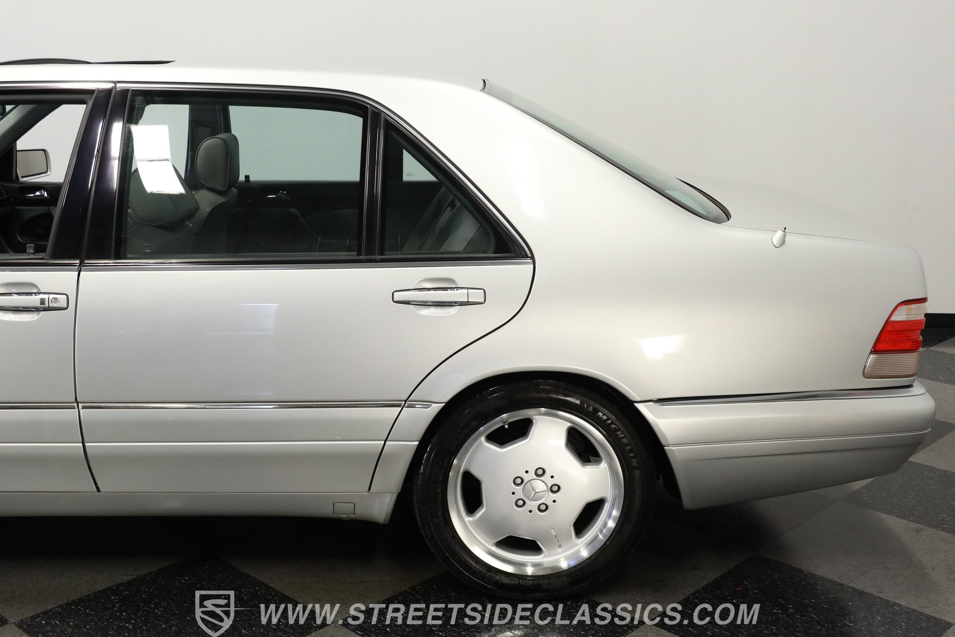 Used 1999 Mercedes-Benz S 500 Sedan image 23