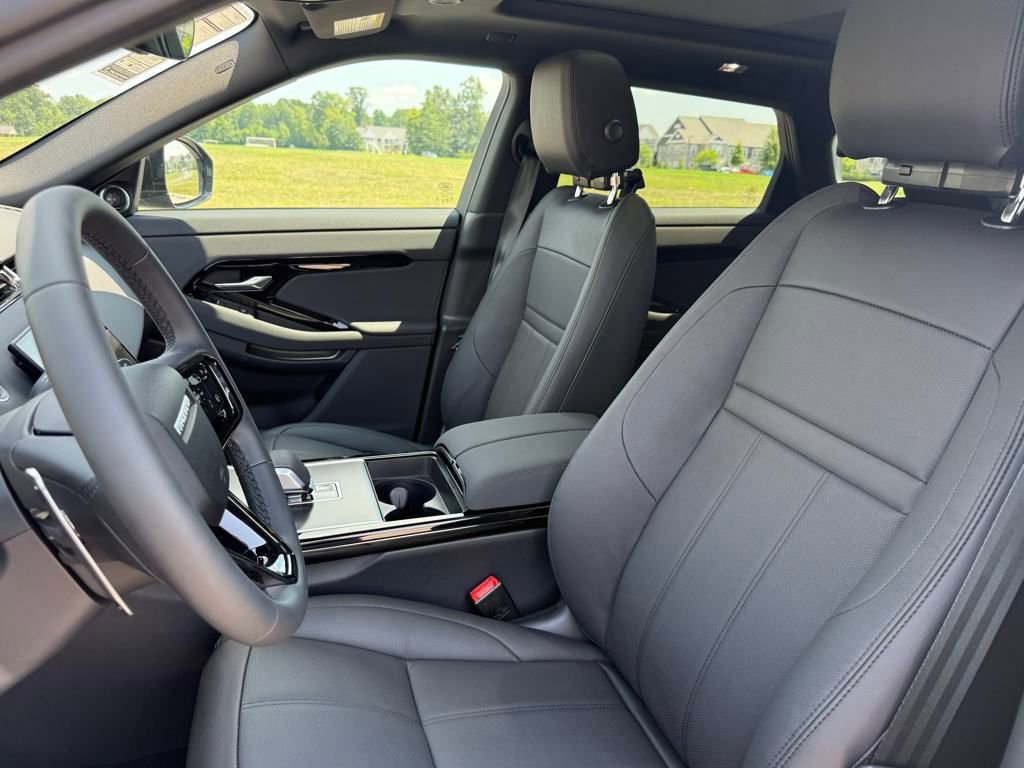 New 2026 Land Rover Range Rover Evoque Dynamic SE image 10
