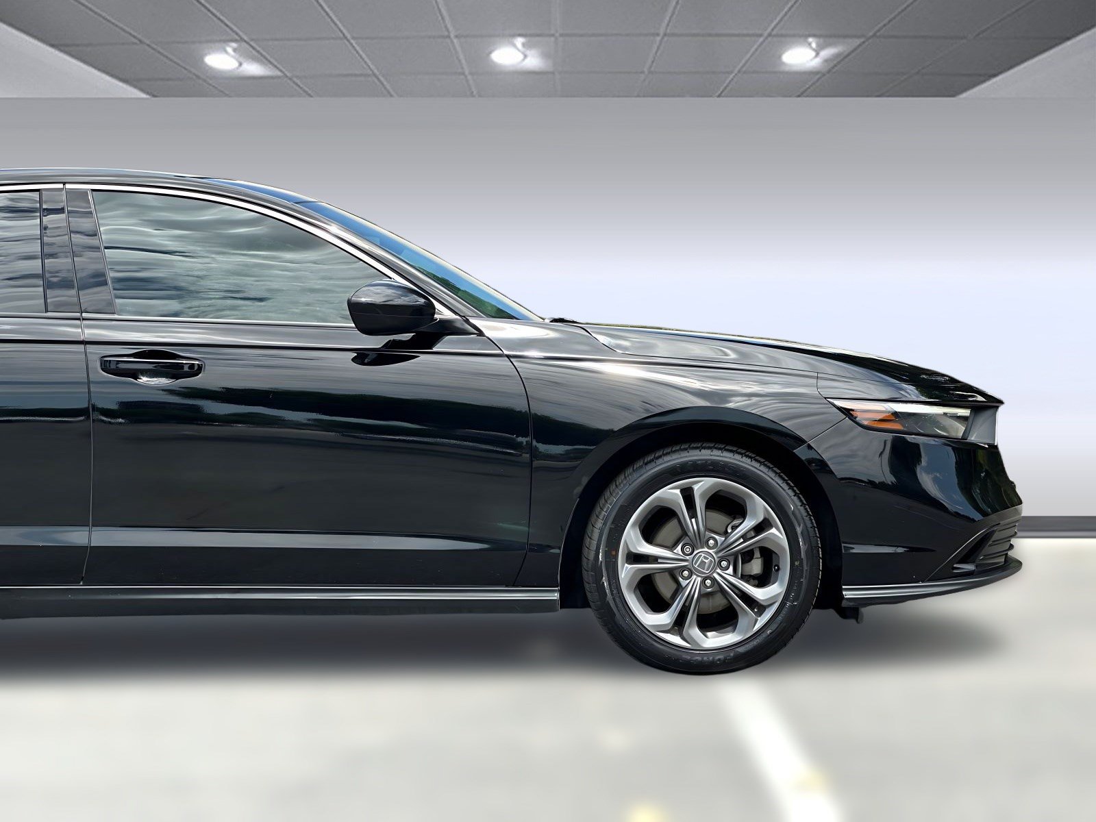 Used 2024 Honda Accord EX image 32