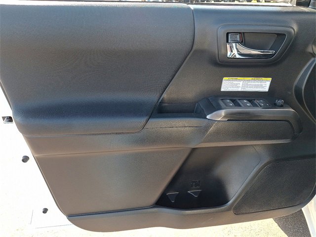 Used 2019 Toyota Tacoma TRD Off-Road image 12