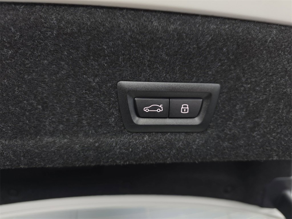 Used 2024 BMW M3 Competition w/ Executive Package image 16