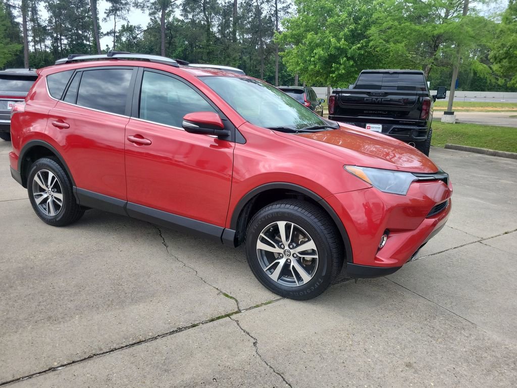 Used 2017 Toyota RAV4 XLE image 9