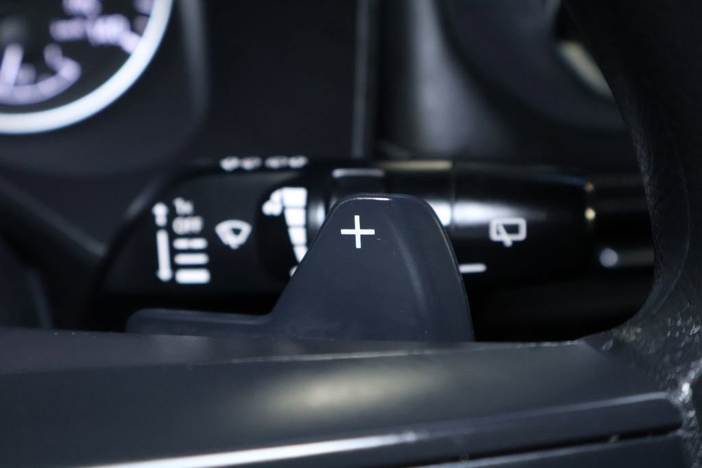 Used 2024 Nissan Rogue SV image 24