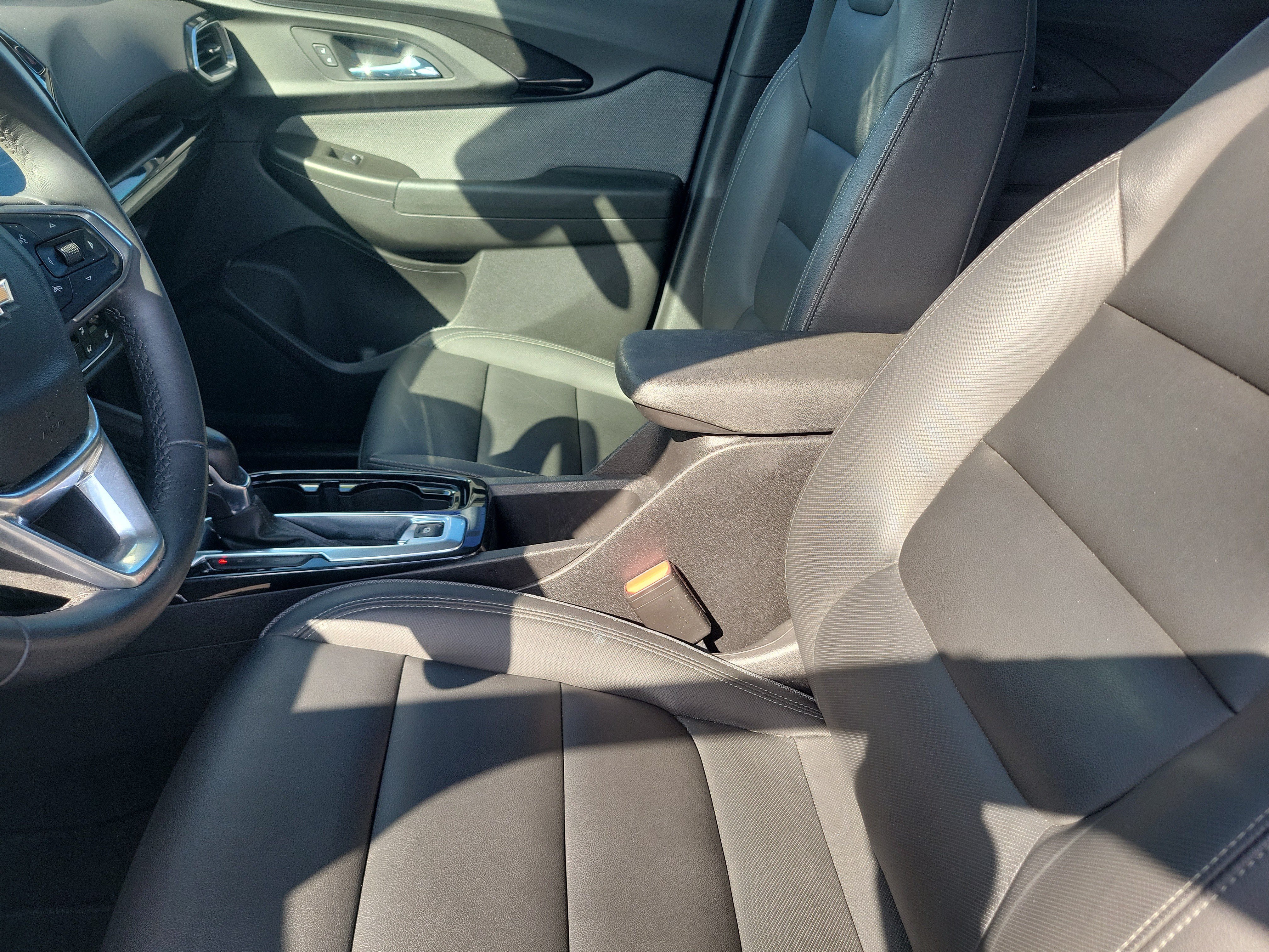 Used 2021 Chevrolet TrailBlazer LT w/ Premium Seating Package FWD image 19