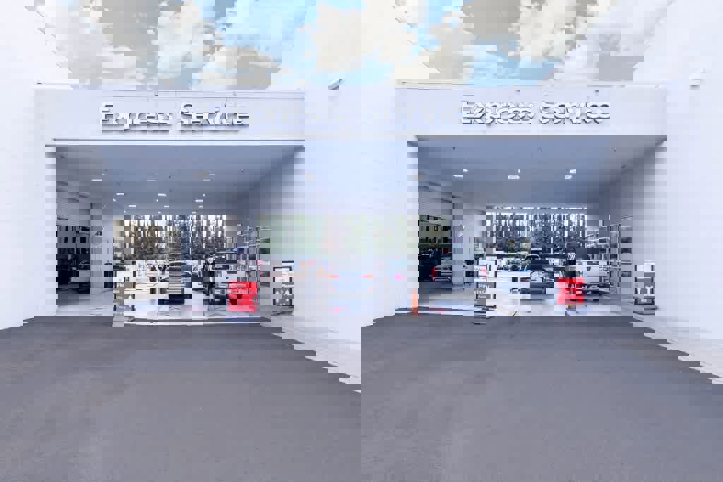 Used 2020 INFINITI Q50 Red Sport 400 w/ Proactive Package image 29