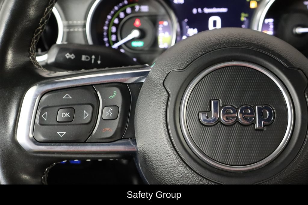 Used 2022 Jeep Wrangler Unlimited Sahara w/ Cold Weather Group AWD/4WD image 8