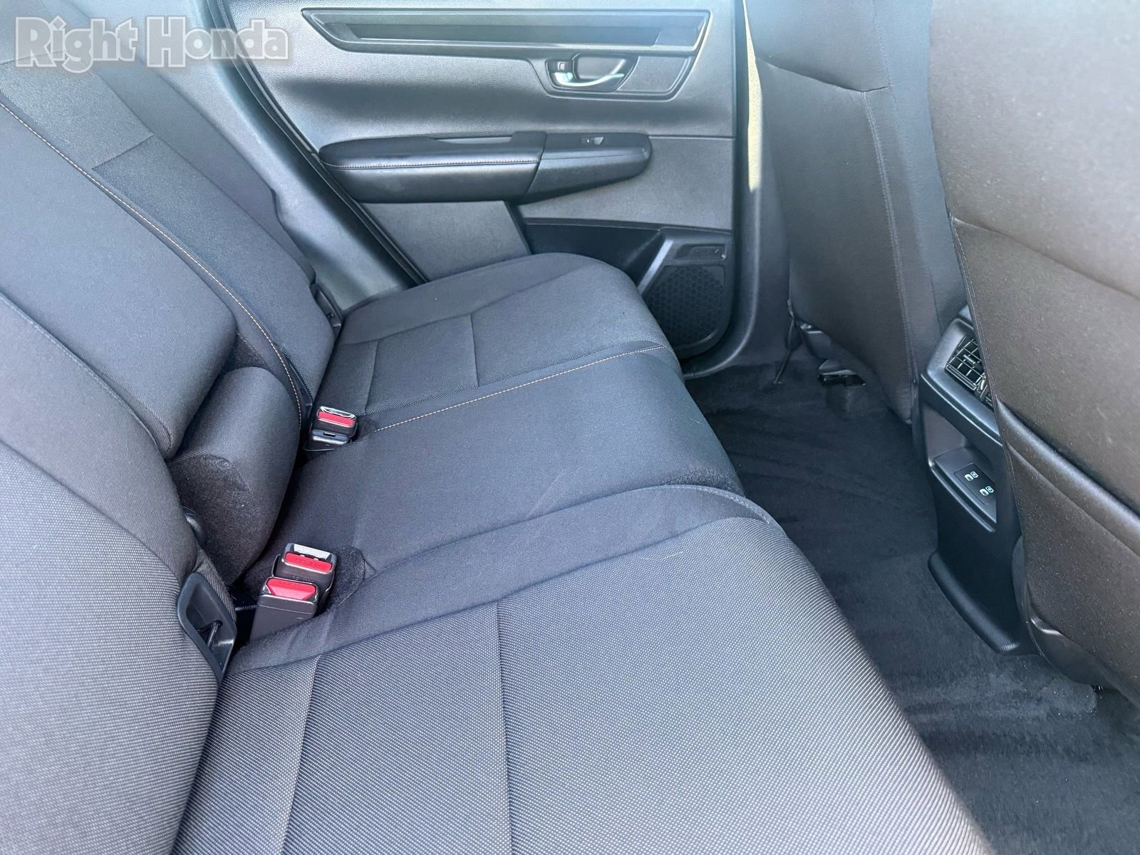 Used 2025 Honda CR-V Sport image 30