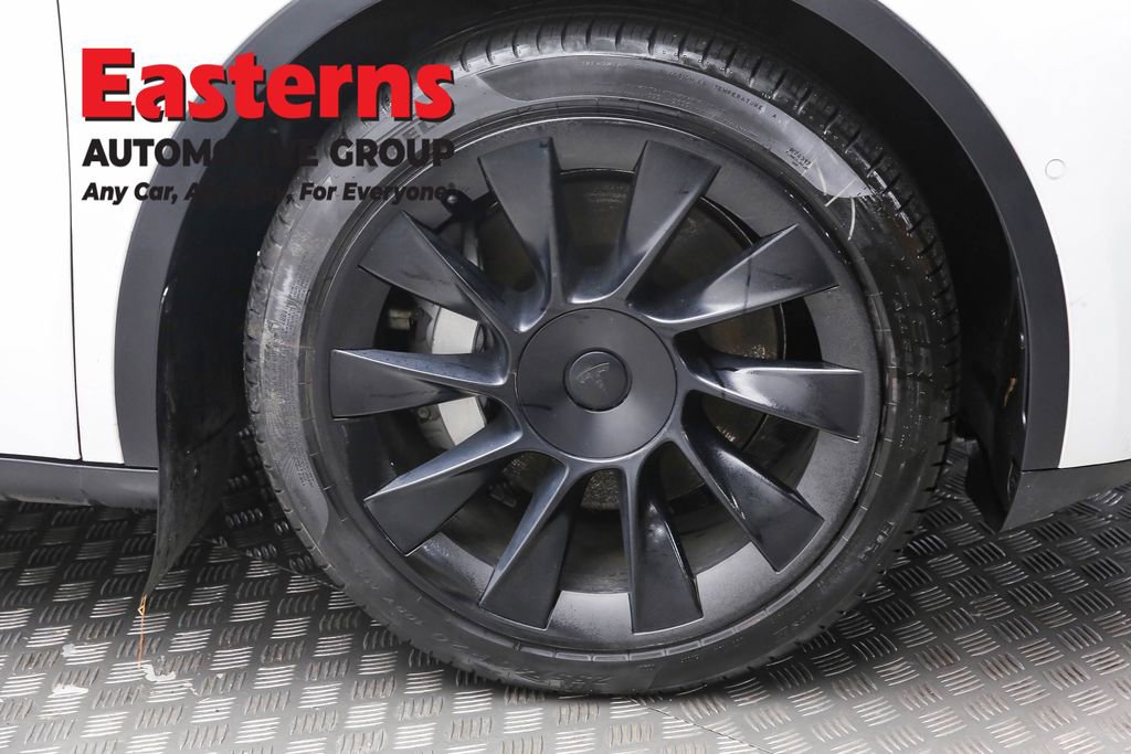 Used 2021 Tesla Model Y Long Range image 28