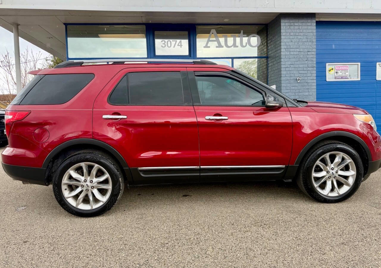 Used 2013 Ford Explorer XLT AWD/4WD image 2