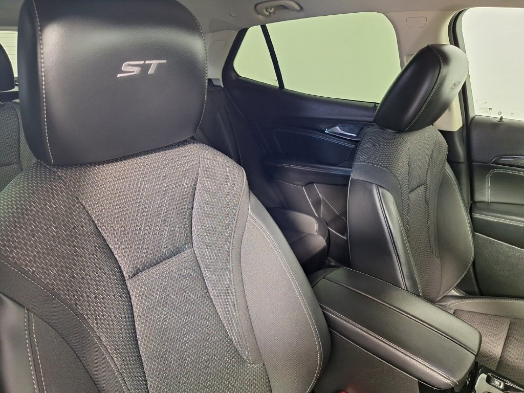 Used 2023 Buick Envision Preferred w/ Sport Touring Package AWD/4WD image 27