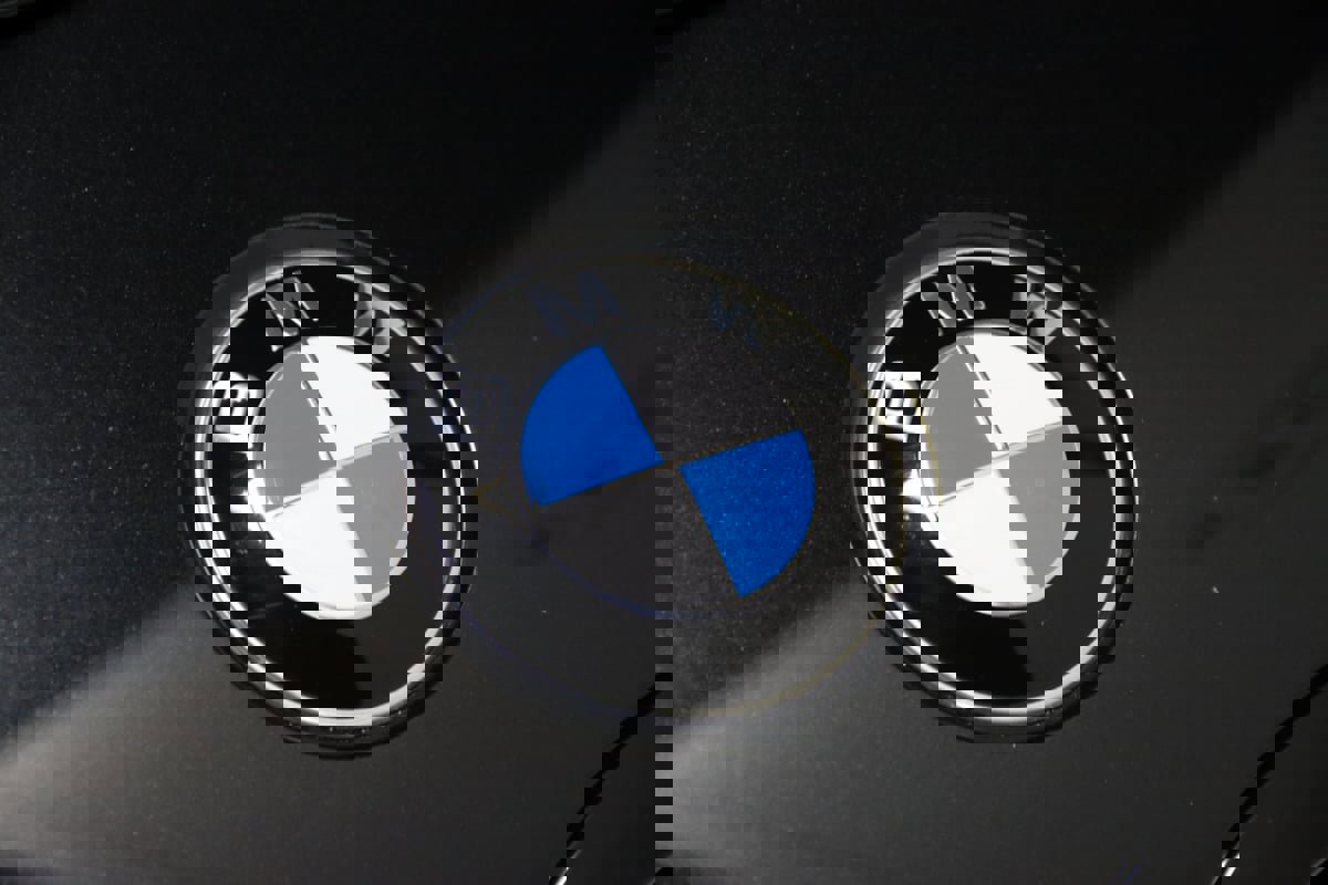 Used 2024 BMW Z4 M40i w/ Premium Package image 30