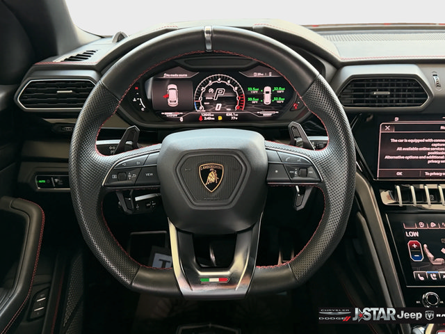 Used 2022 Lamborghini Urus AWD/4WD image 20