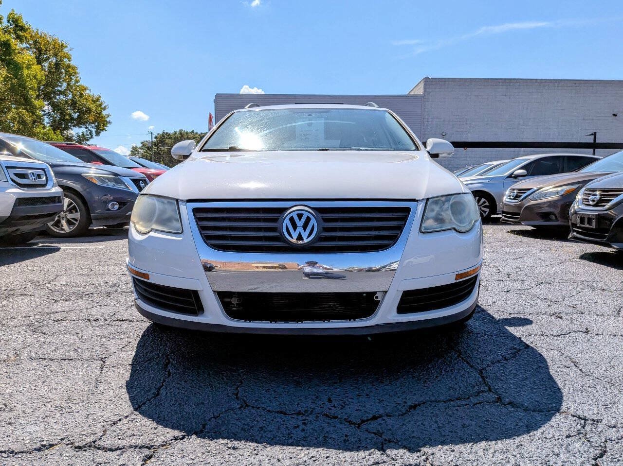 Used 2008 Volkswagen Passat 2.0T FWD image 8