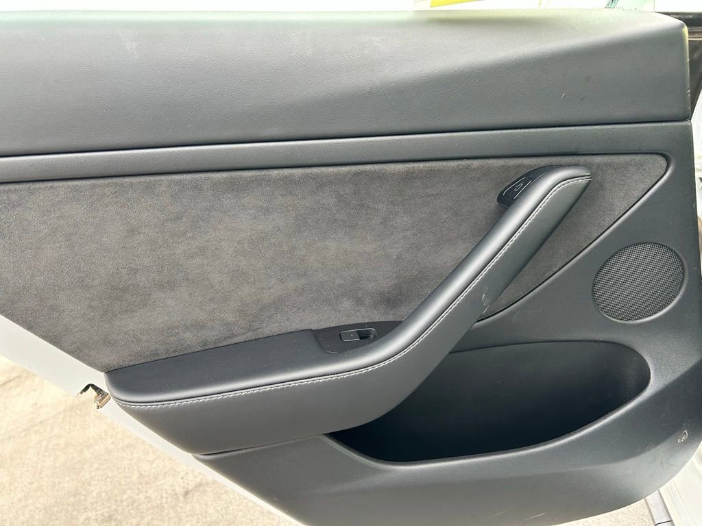 Used 2021 Tesla Model 3 Long Range image 23