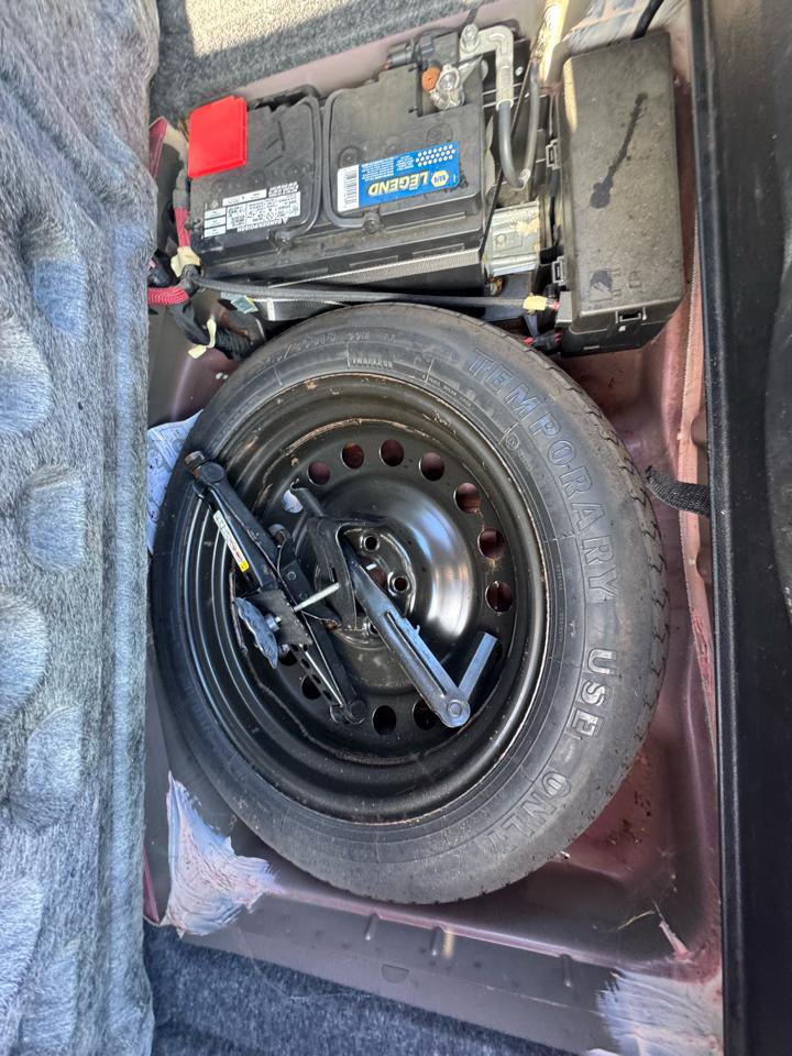 Used 2012 Dodge Charger SXT w/ Sport Appearance Group image 21