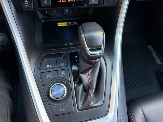 Used 2022 Toyota RAV4 XSE image 18