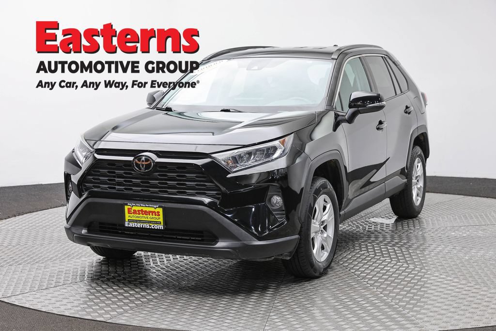 Used 2021 Toyota RAV4 XLE AWD/4WD image 1
