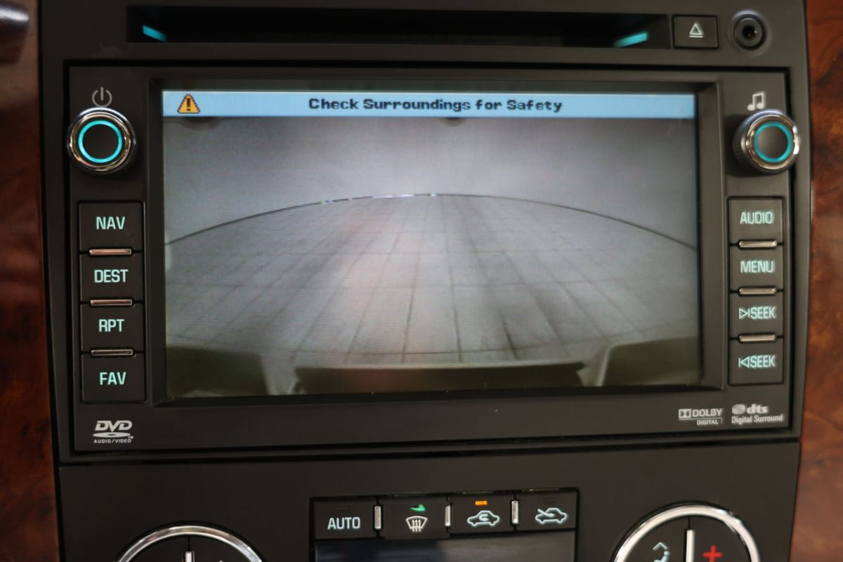Used 2011 Chevrolet Avalanche LTZ AWD/4WD image 5