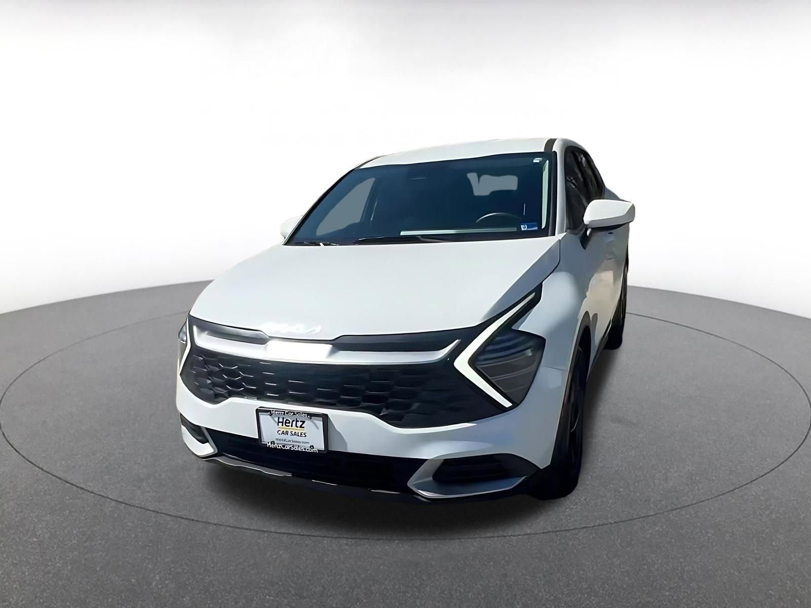 Used 2025 Kia Sportage LX image 7