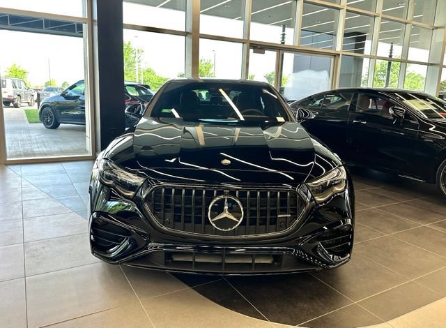 New 2026 Mercedes-Benz E 53 AMG e 4MATIC Sedan image 2