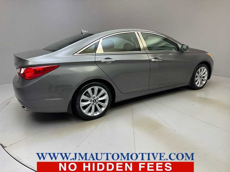 Used 2013 Hyundai Sonata SE w/ Navigation & Sunroof Pkg image 5