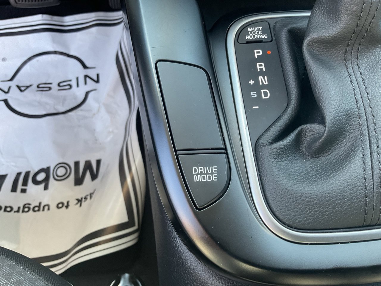 Used 2025 Kia Soul LX w/ LX Technology Package FWD image 23