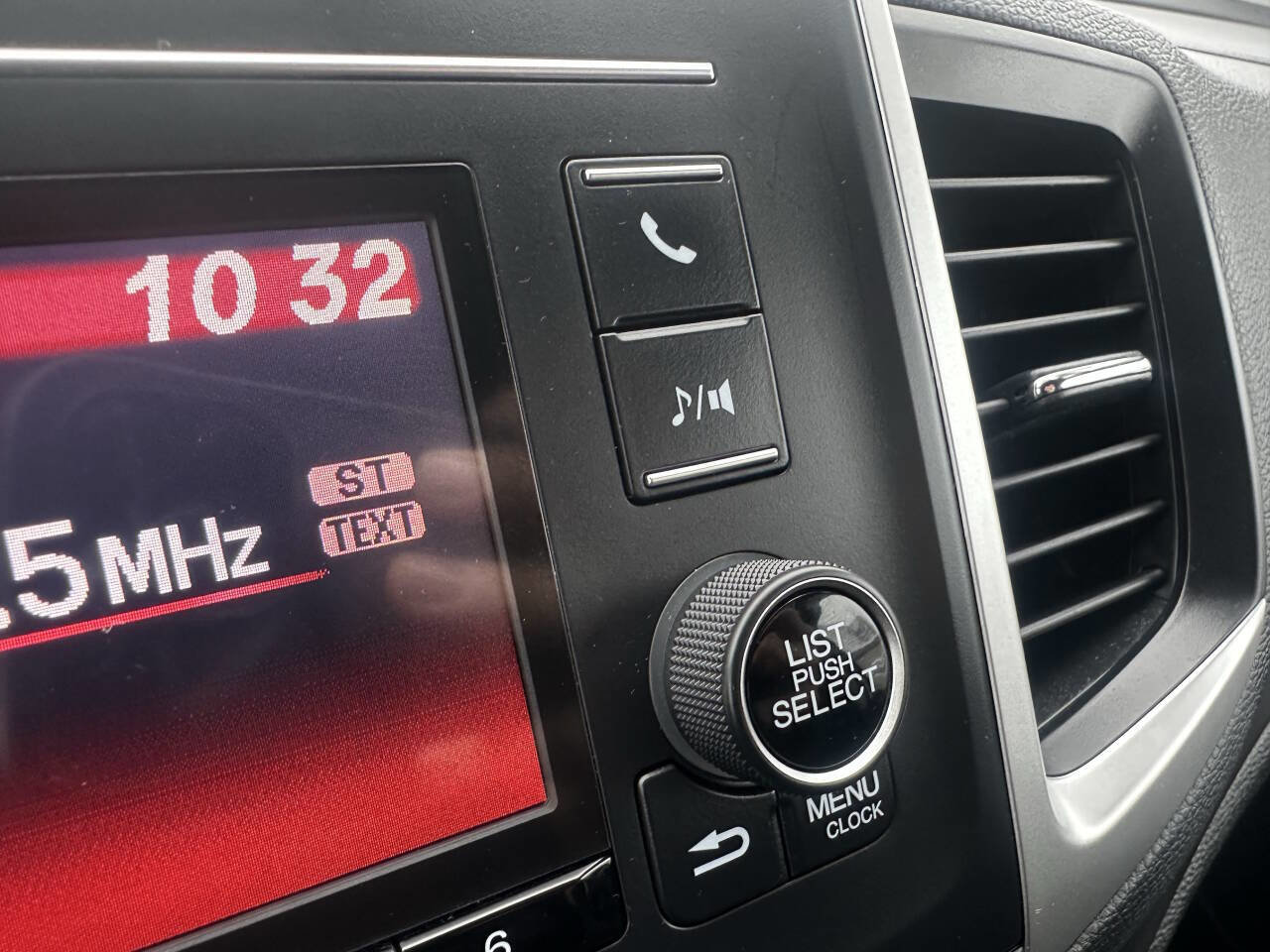 Used 2019 Honda Ridgeline Sport image 5