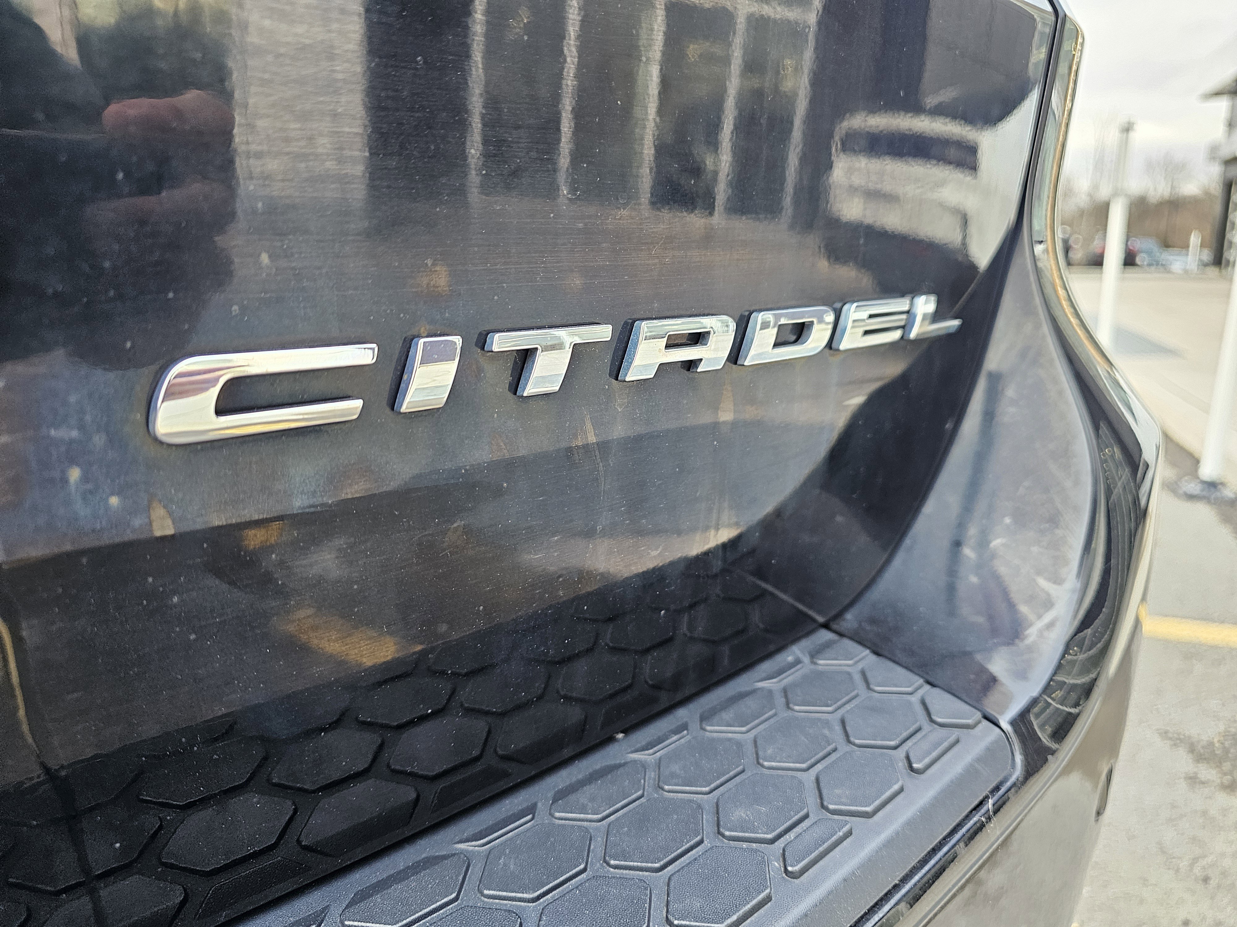 Used 2018 Dodge Durango Citadel w/ Technology Group image 16