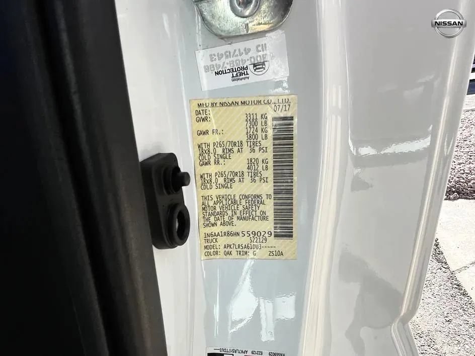 Used 2017 Nissan Titan S AWD/4WD image 27