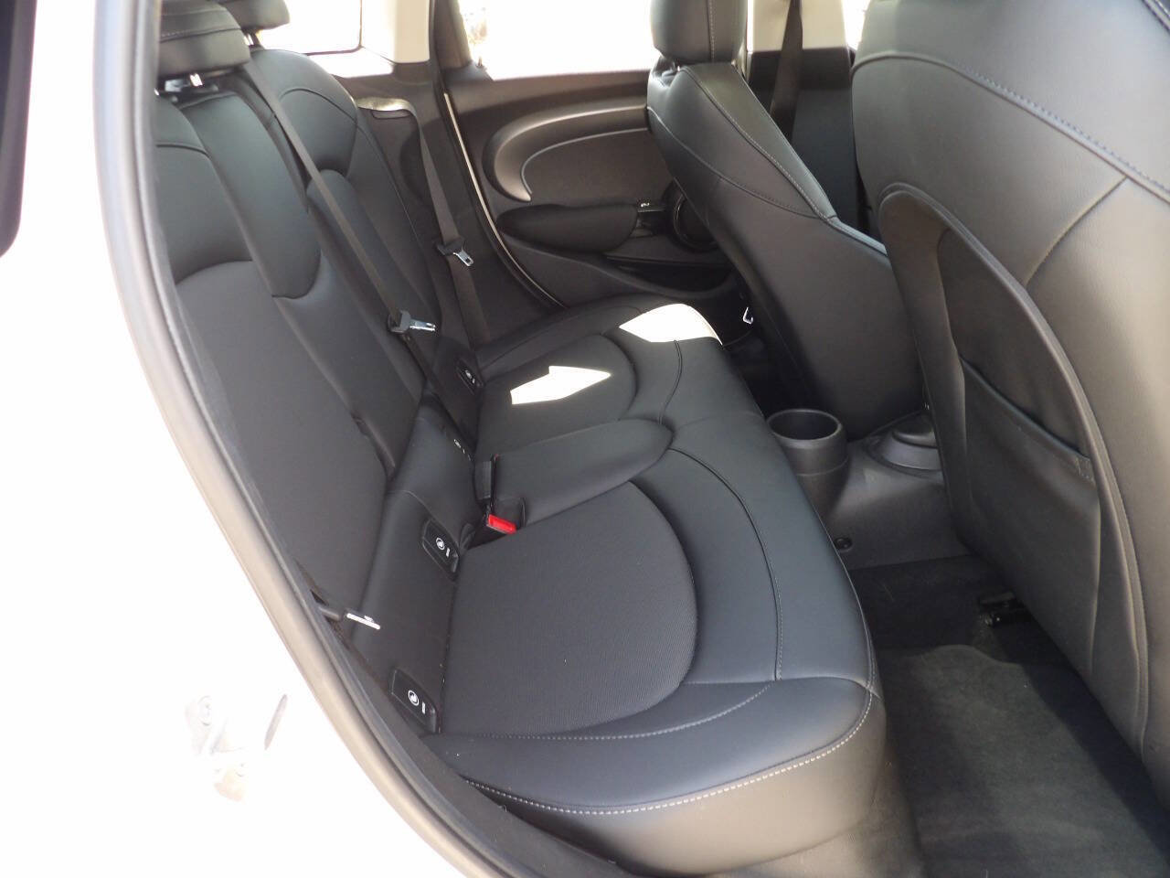 Used 2022 MINI Cooper S image 17