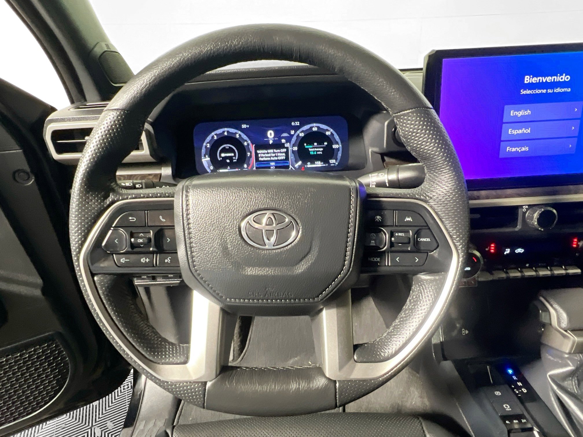 Used 2024 Toyota Tacoma Limited w/ Limited Package (LT) image 17