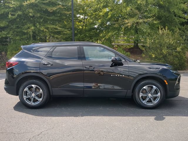 Used 2024 Chevrolet Blazer LT w/ Convenience Package FWD image 3