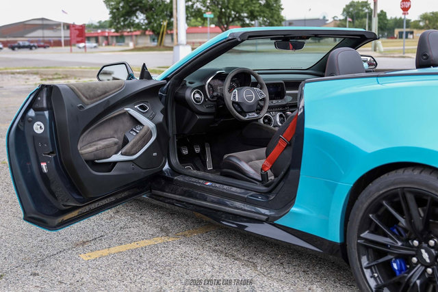 Used 2019 Chevrolet Camaro ZL1 RWD image 44