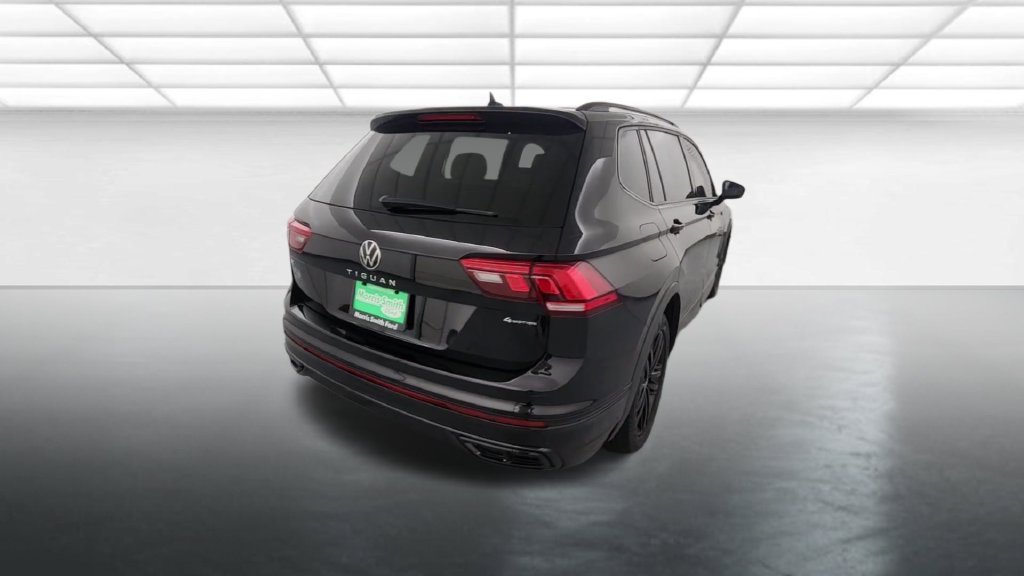 Used 2022 Volkswagen Tiguan SE R-Line AWD/4WD image 7