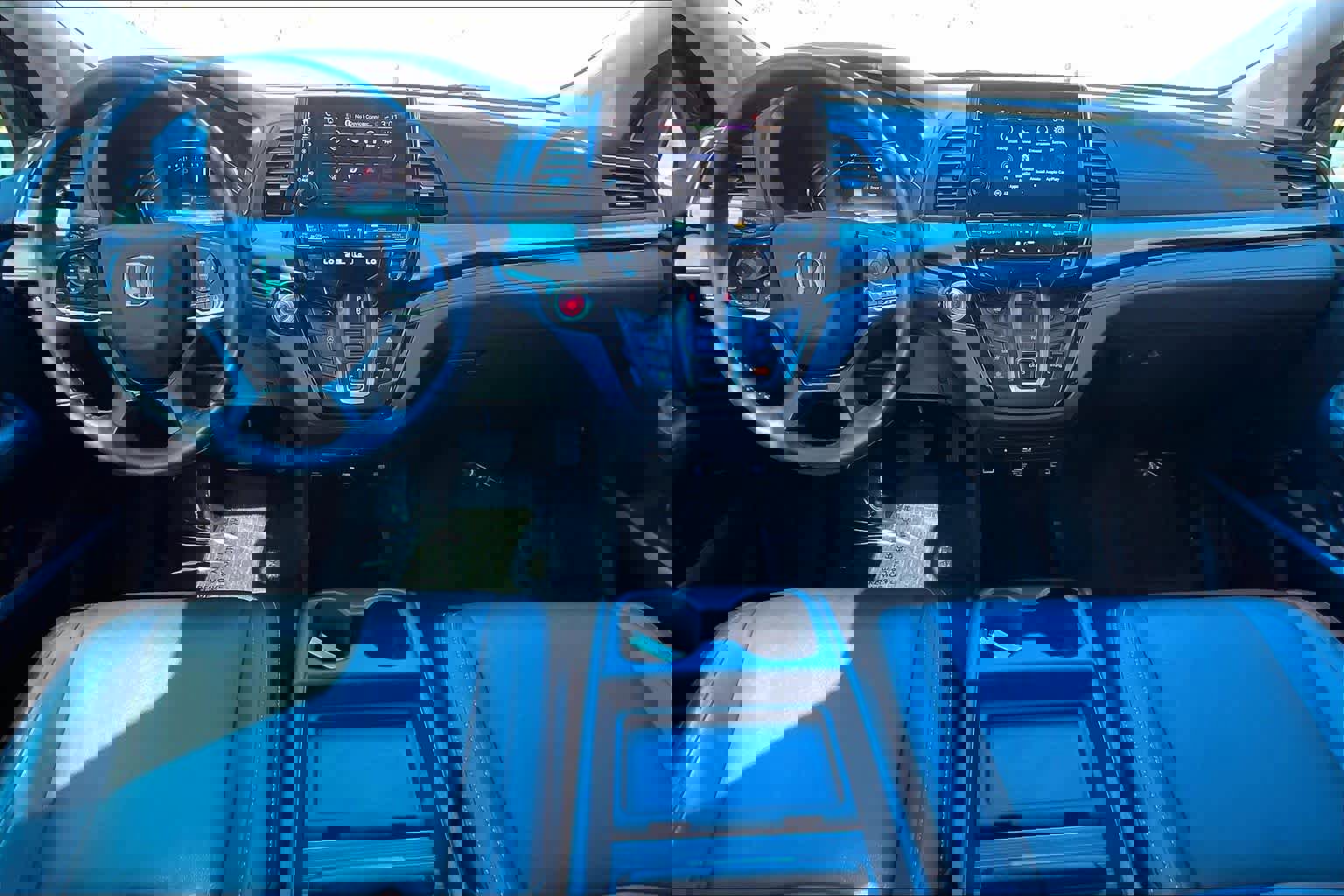 Used 2024 Honda Odyssey Touring image 16