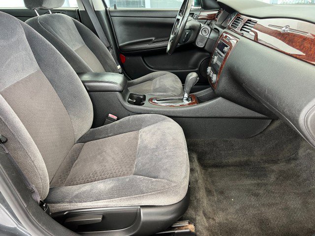 Used 2011 Chevrolet Impala LT image 13