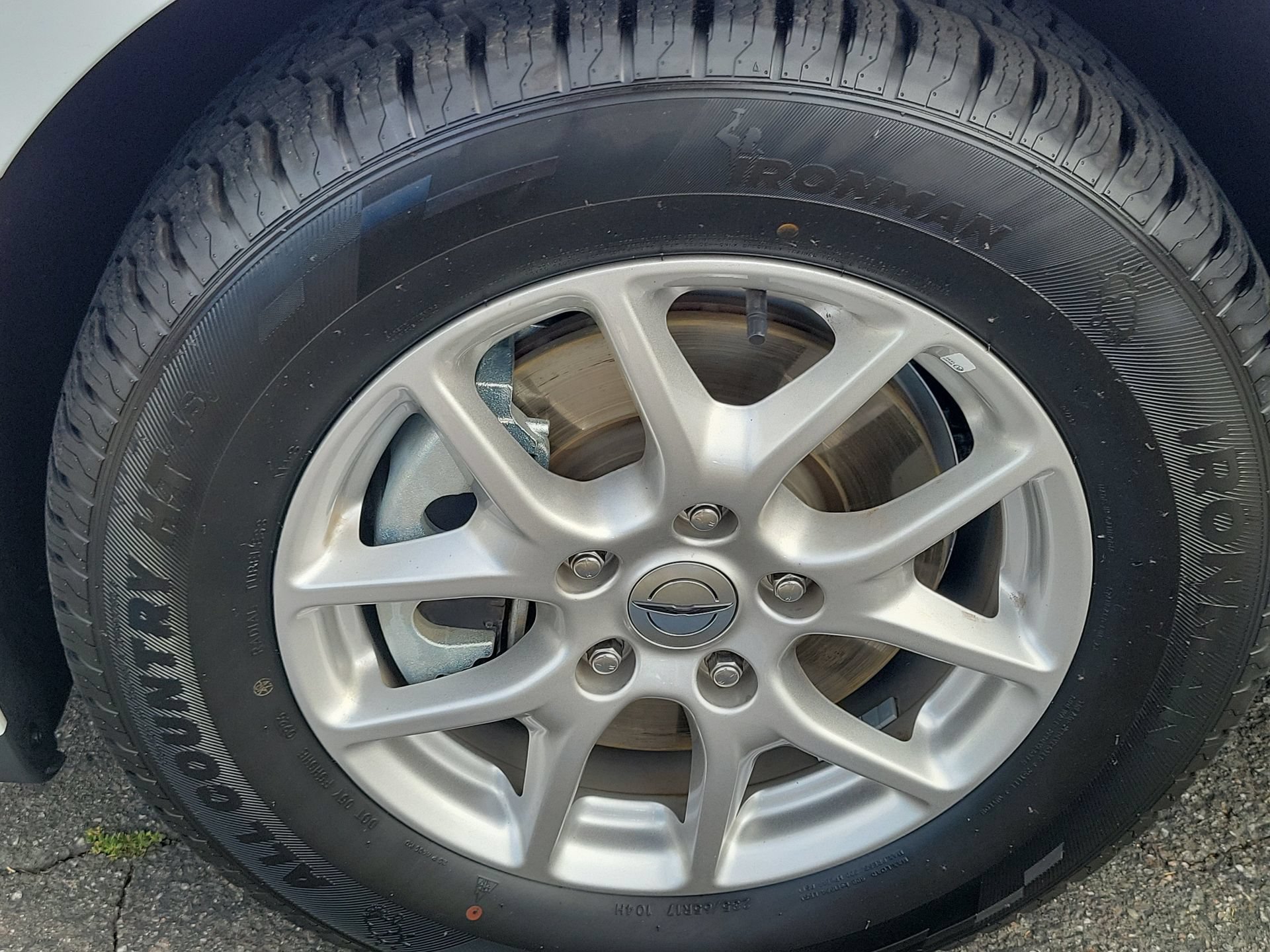 Certified 2024 Chrysler Pacifica Touring-L FWD image 24