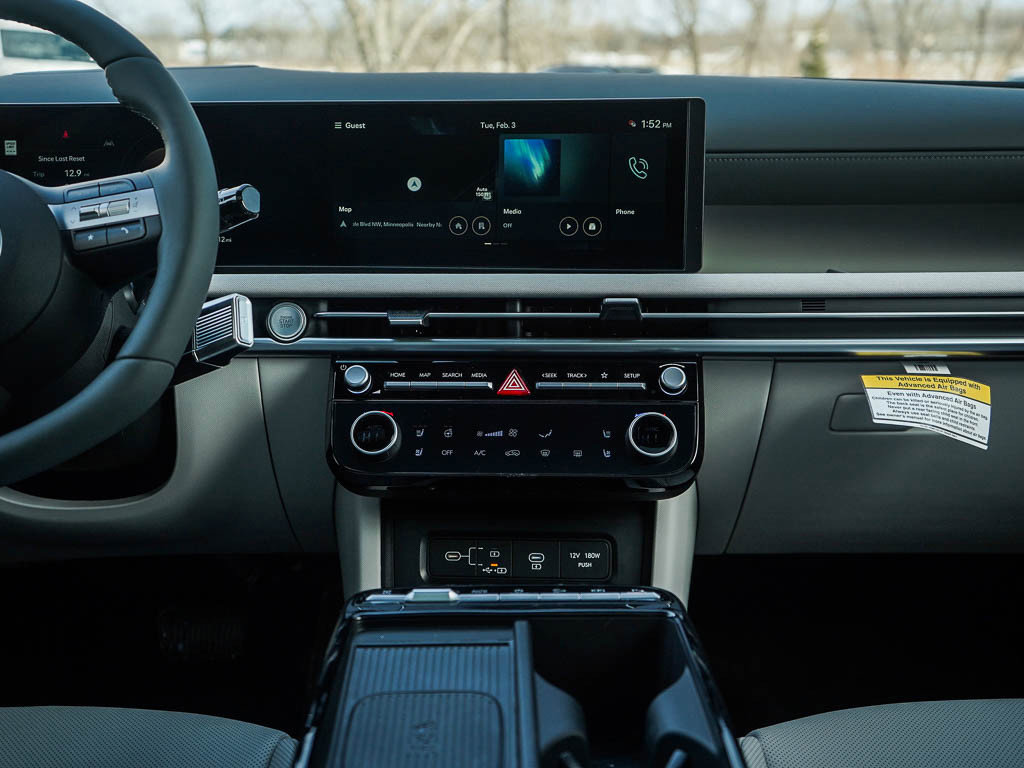 New 2026 Hyundai Tucson Limited image 17