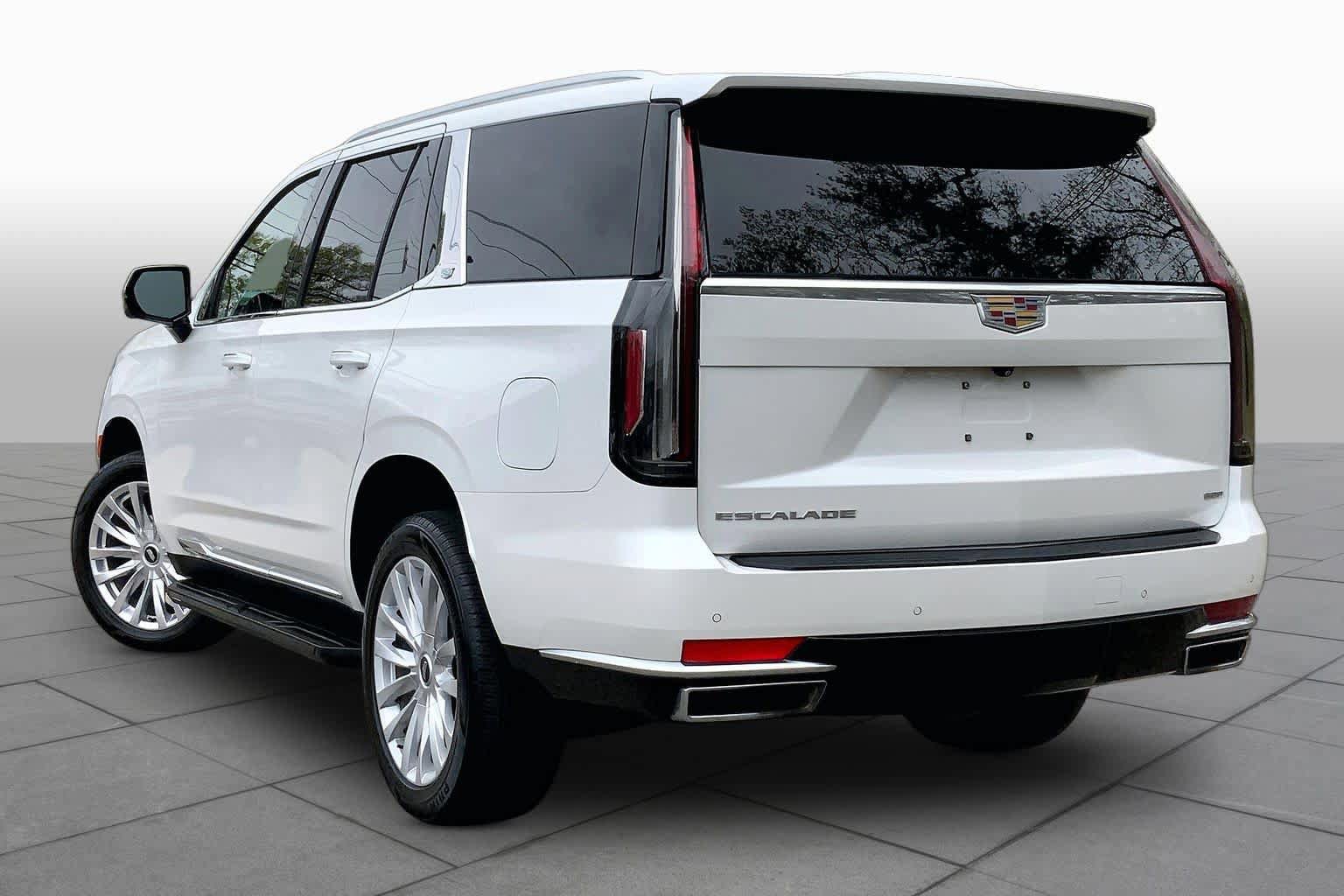 Used 2023 Cadillac Escalade Luxury AWD/4WD image 12