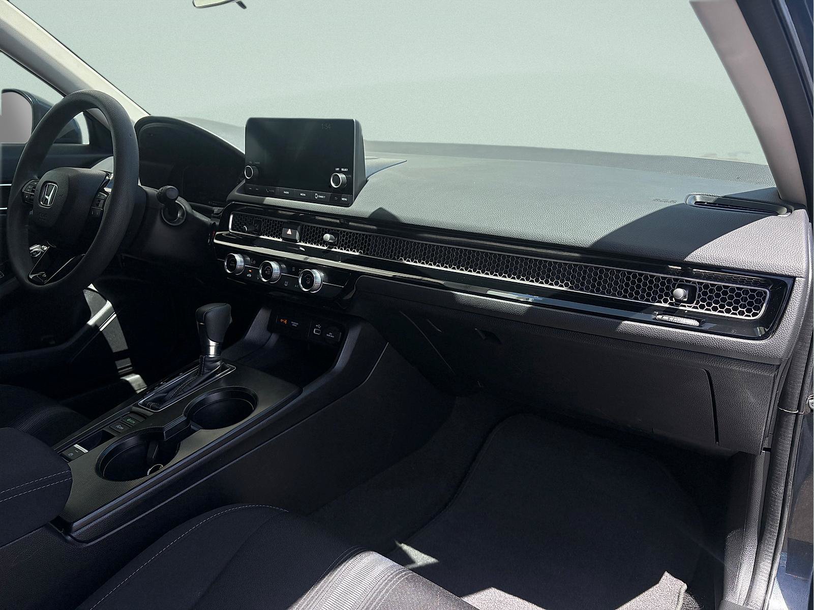 Certified 2023 Honda Civic LX image 32