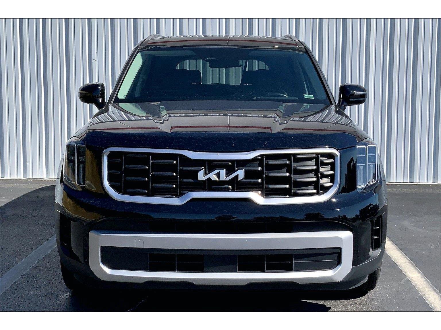 Used 2024 Kia Telluride S w/ S Sunroof Package AWD/4WD image 3
