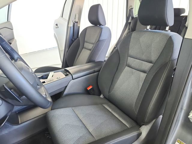 Used 2025 Nissan Rogue SV image 19