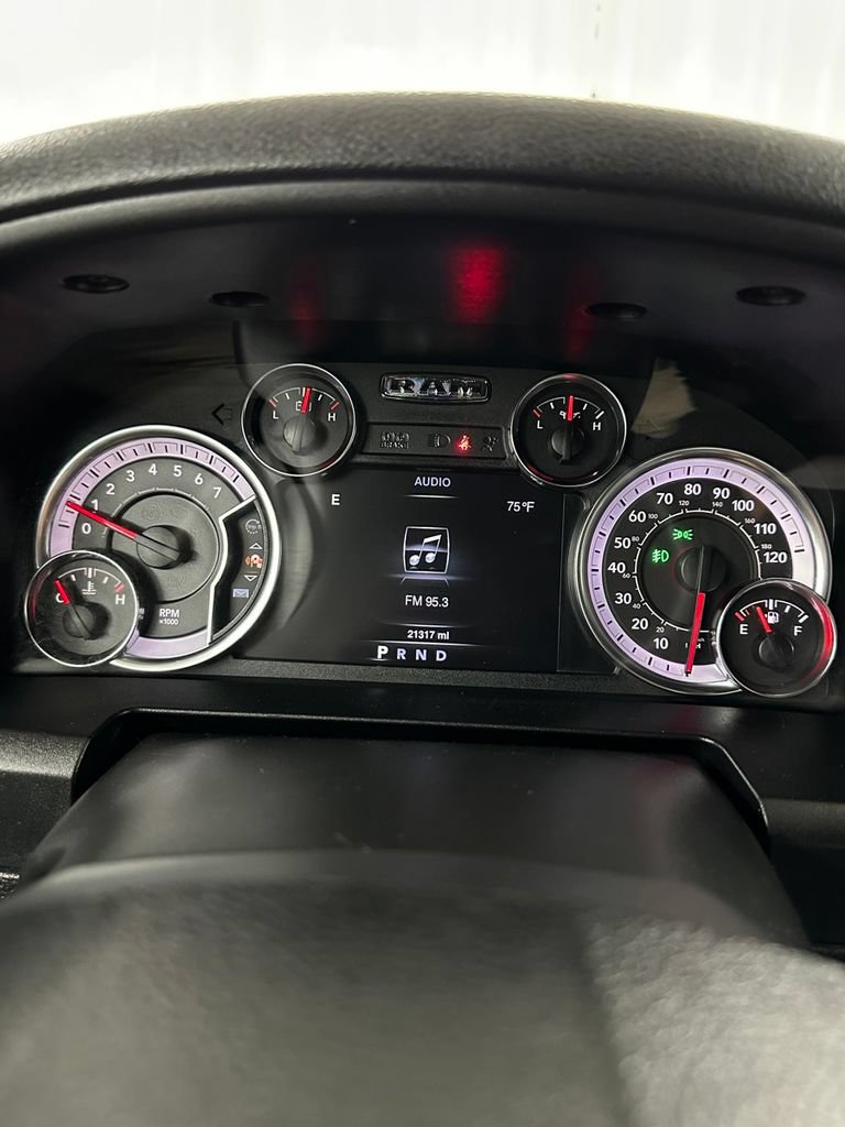 Used 2022 RAM 1500 Warlock AWD/4WD image 19