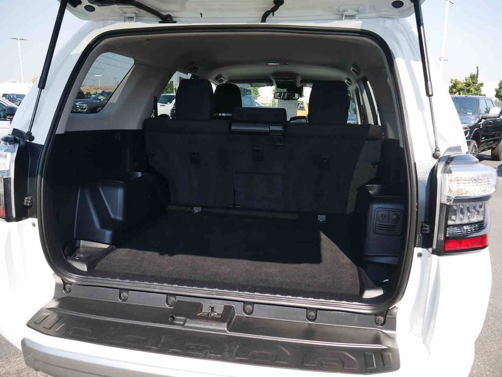 Used 2024 Toyota 4Runner TRD Off-Road image 10